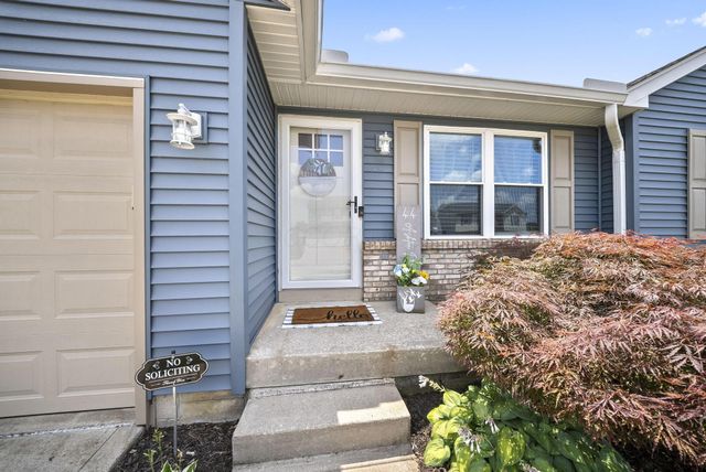 44 Ashton Drive, Ashville, OH 43103