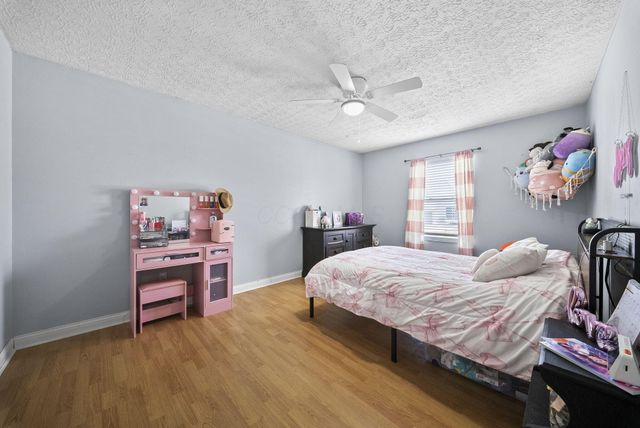 44 Ashton Drive, Ashville, OH 43103