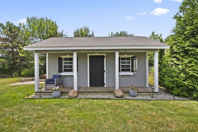 44 Ashton Drive, Ashville, OH 43103