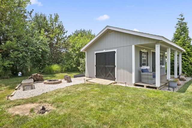 44 Ashton Drive, Ashville, OH 43103