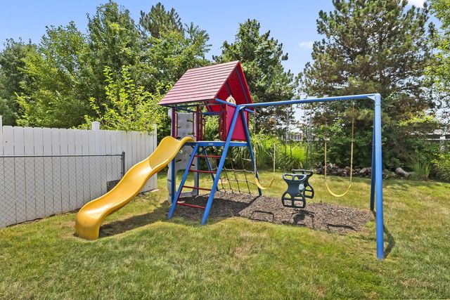 44 Ashton Drive, Ashville, OH 43103