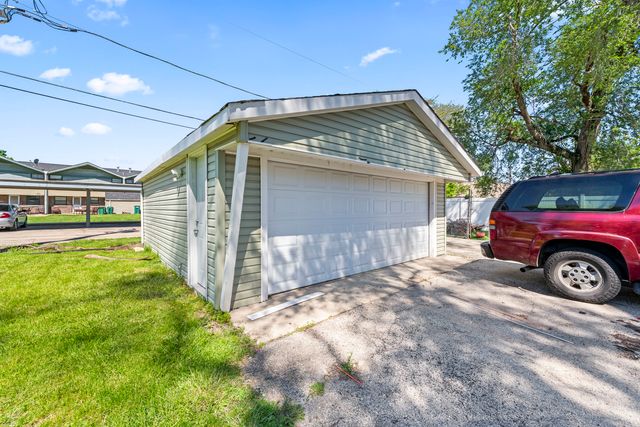 207 S Ottawa Street, Joliet, IL 60436