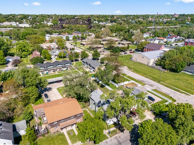 207 S Ottawa Street, Joliet, IL 60436
