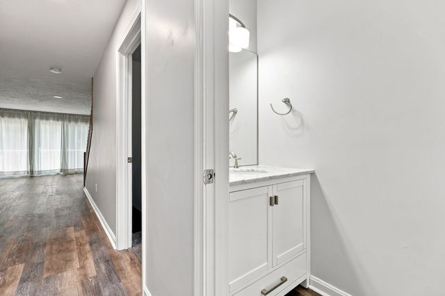 78 Pointe Rok Drive 78, Worcester, MA 01604