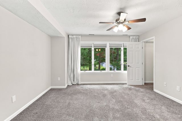 78 Pointe Rok Drive 78, Worcester, MA 01604