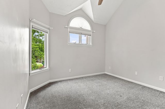 78 Pointe Rok Drive 78, Worcester, MA 01604