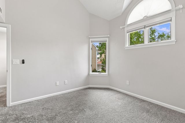 78 Pointe Rok Drive 78, Worcester, MA 01604