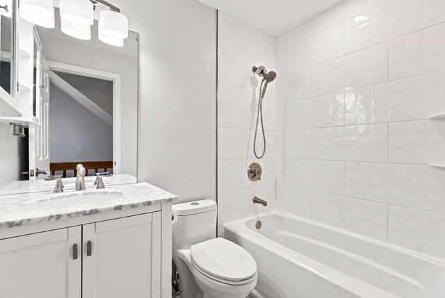 78 Pointe Rok Drive 78, Worcester, MA 01604