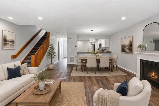 78 Pointe Rok Drive 78, Worcester, MA 01604