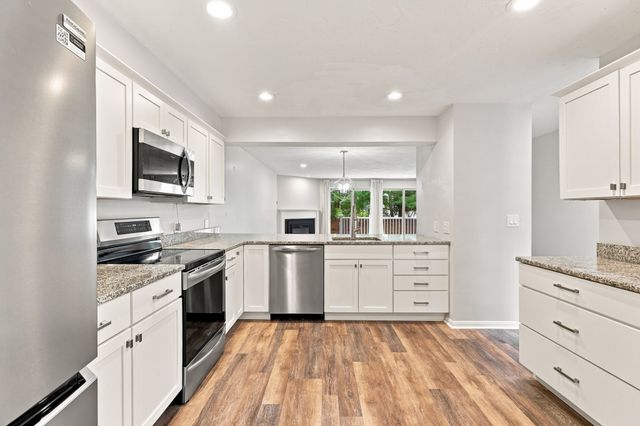 78 Pointe Rok Drive 78, Worcester, MA 01604