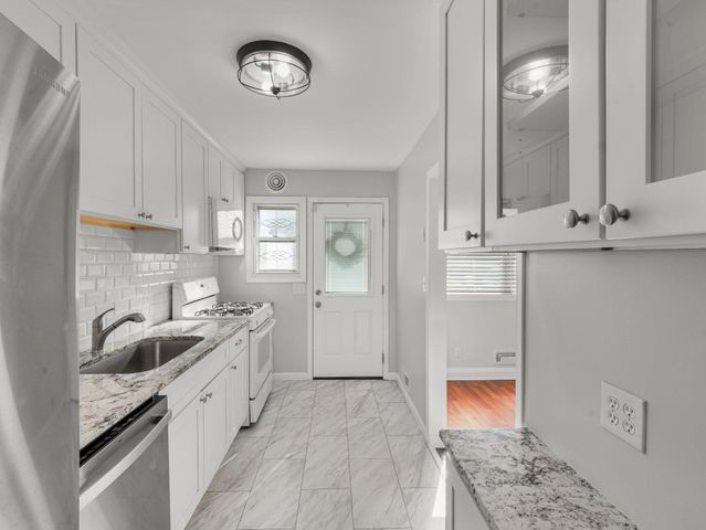 435 SEWARD AVE, Baltimore, MD 21225