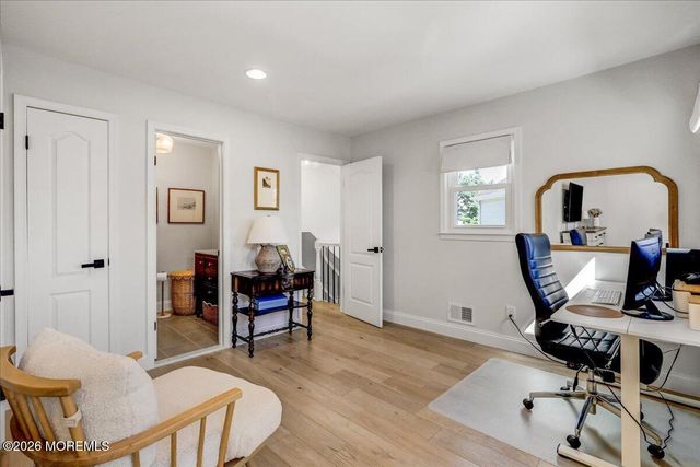 6 Longfellow Court, Freehold, NJ 07728