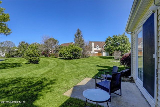 6 Longfellow Court, Freehold, NJ 07728