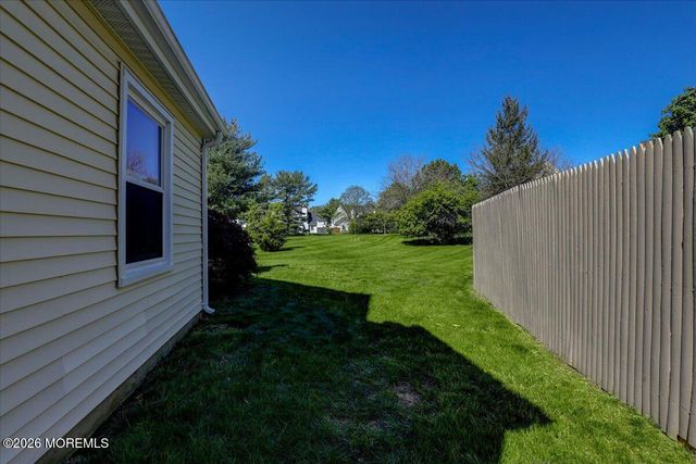 6 Longfellow Court, Freehold, NJ 07728