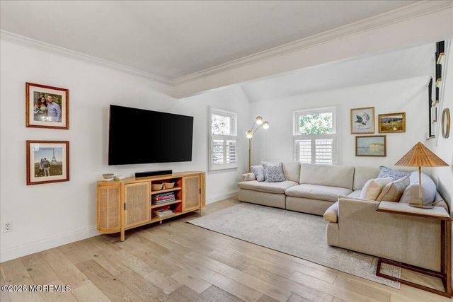 6 Longfellow Court, Freehold, NJ 07728