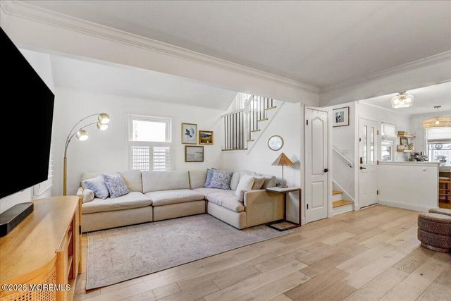 6 Longfellow Court, Freehold, NJ 07728