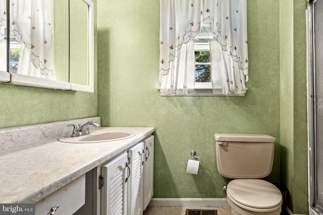 518 ADAMS LN, Southampton, NJ 08088