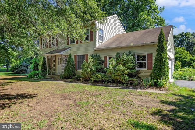518 ADAMS LN, Southampton, NJ 08088