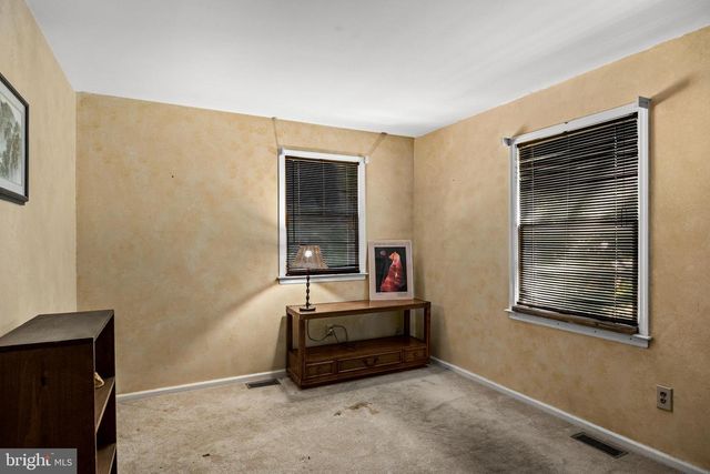 518 ADAMS LN, Southampton, NJ 08088