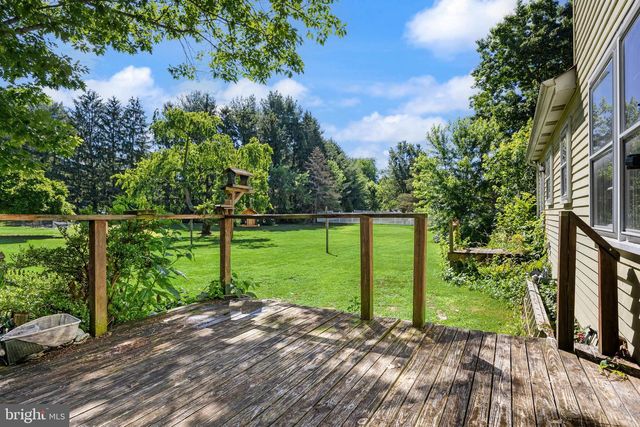 518 ADAMS LN, Southampton, NJ 08088