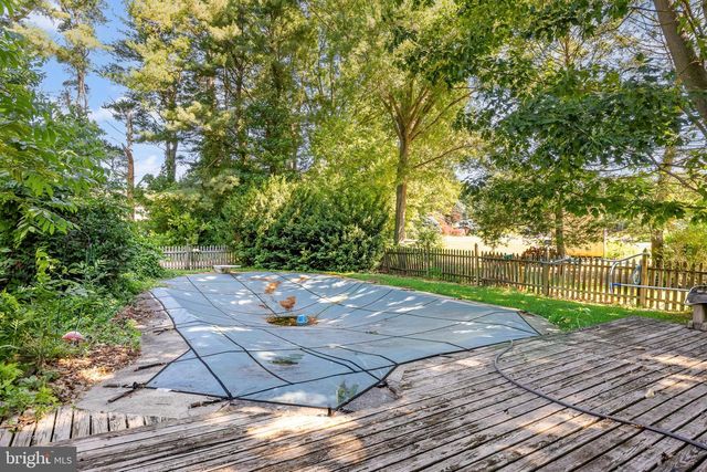 518 ADAMS LN, Southampton, NJ 08088