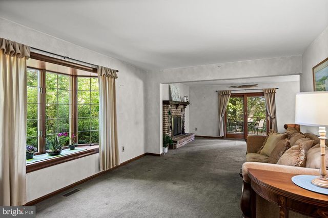 518 ADAMS LN, Southampton, NJ 08088