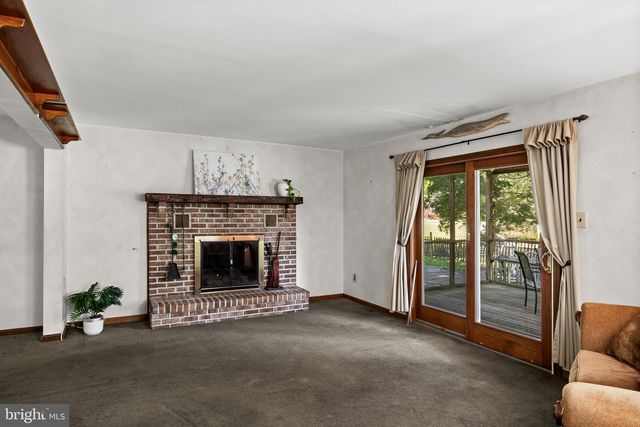 518 ADAMS LN, Southampton, NJ 08088