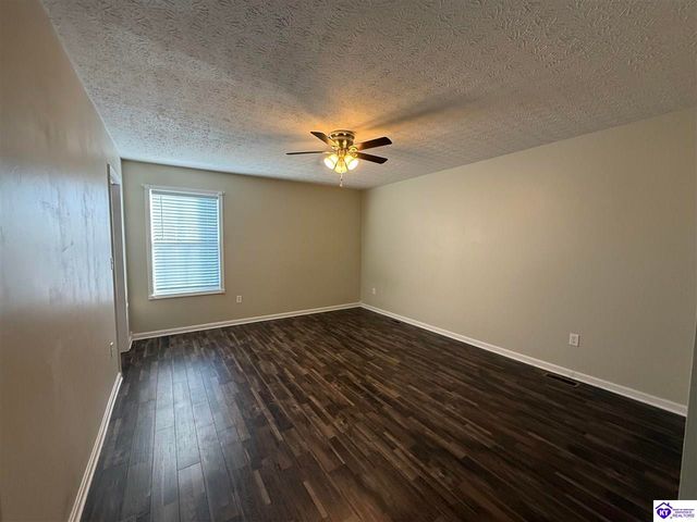 111 Calumet Court, Elizabethtown, KY 42701