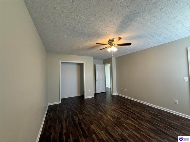 111 Calumet Court, Elizabethtown, KY 42701