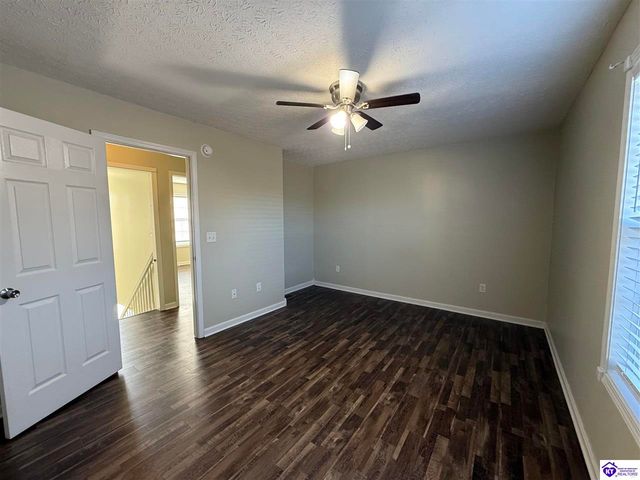 111 Calumet Court, Elizabethtown, KY 42701