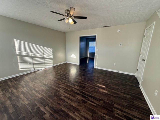 111 Calumet Court, Elizabethtown, KY 42701