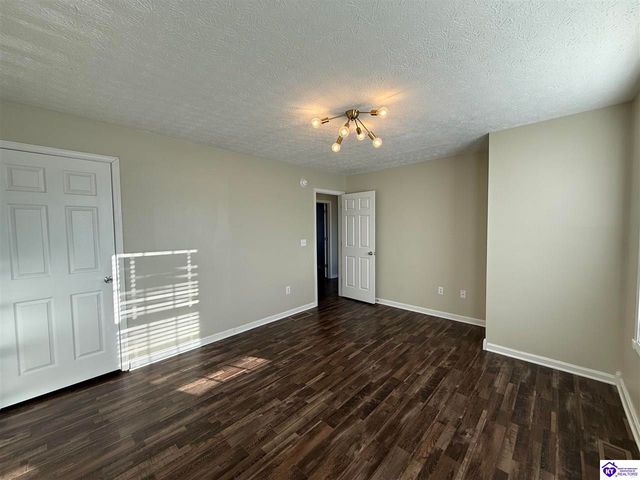 111 Calumet Court, Elizabethtown, KY 42701