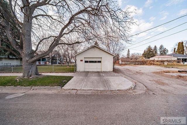 1305 Canal, Idaho Falls, ID 83402