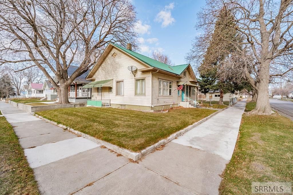 Image 4 of property listing at 1305 Canal, Idaho Falls, ID 83402