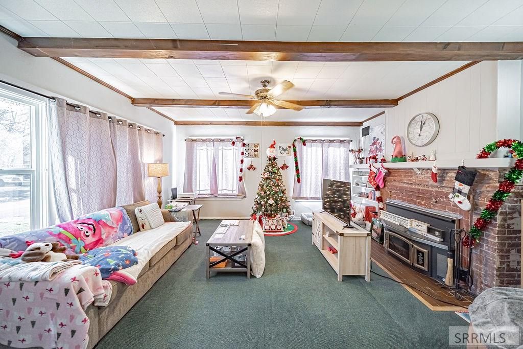 Image 5 of property listing at 1305 Canal, Idaho Falls, ID 83402