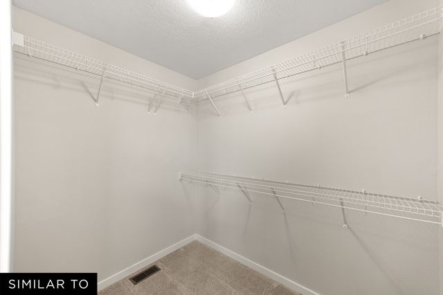 612 NE Hart Lane, Ankeny, IA 50021