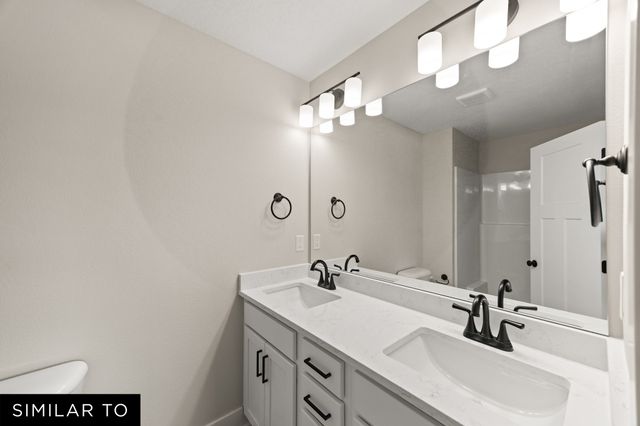 612 NE Hart Lane, Ankeny, IA 50021