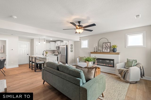 612 NE Hart Lane, Ankeny, IA 50021
