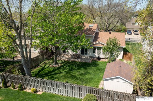 575 N 152 Avenue Circle, Omaha, NE 68154