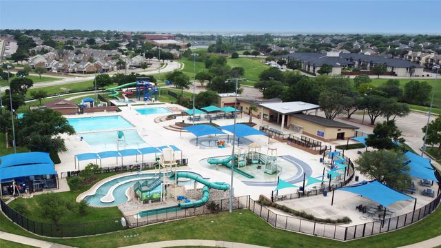 1613 Saint James Drive, Carrollton, TX 75007