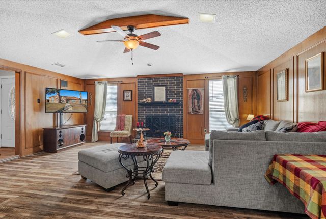 1613 Saint James Drive, Carrollton, TX 75007