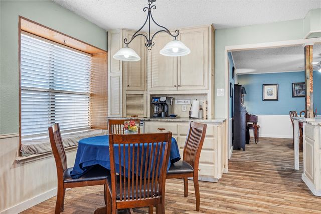 1613 Saint James Drive, Carrollton, TX 75007