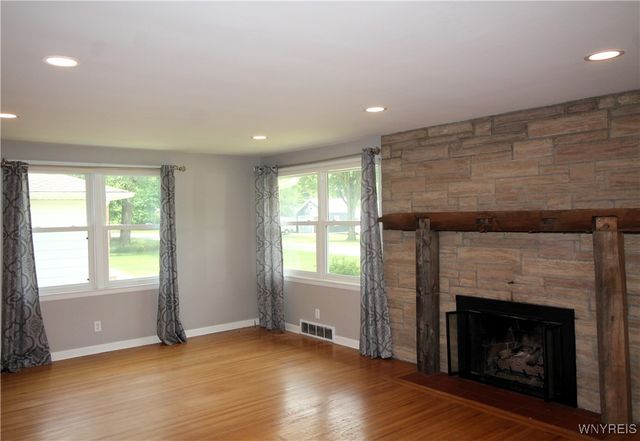 8709 Nottingham, Clarence, NY 14221