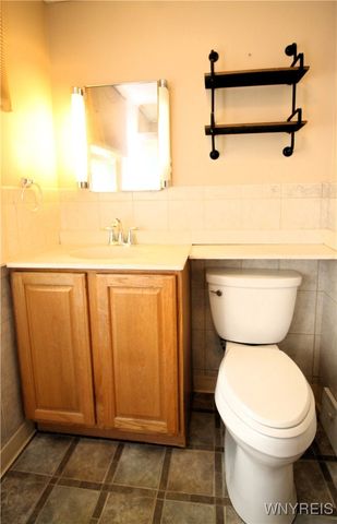 8709 Nottingham, Clarence, NY 14221