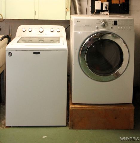 8709 Nottingham, Clarence, NY 14221