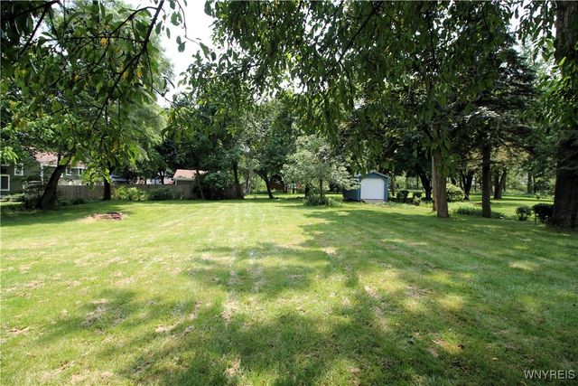 8709 Nottingham, Clarence, NY 14221