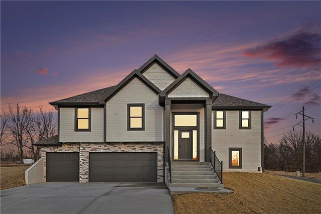 12408 Morgan Street, Excelsior Springs, MO 64024