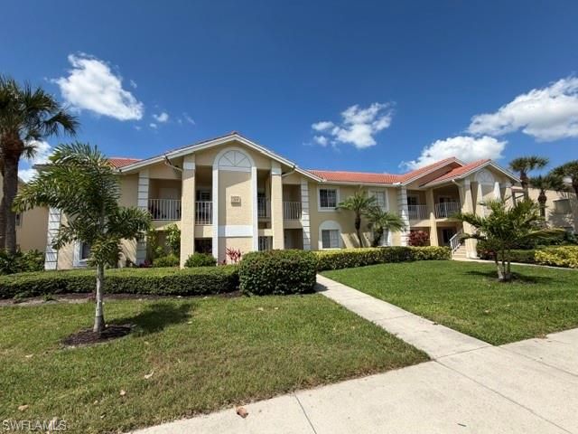 7725 Jewel LN 202, Naples, FL 34109