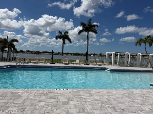 7725 Jewel LN 202, Naples, FL 34109