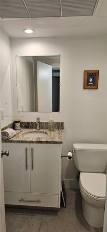 90 Edgewater Dr 1219, Coral Gables, FL 33133